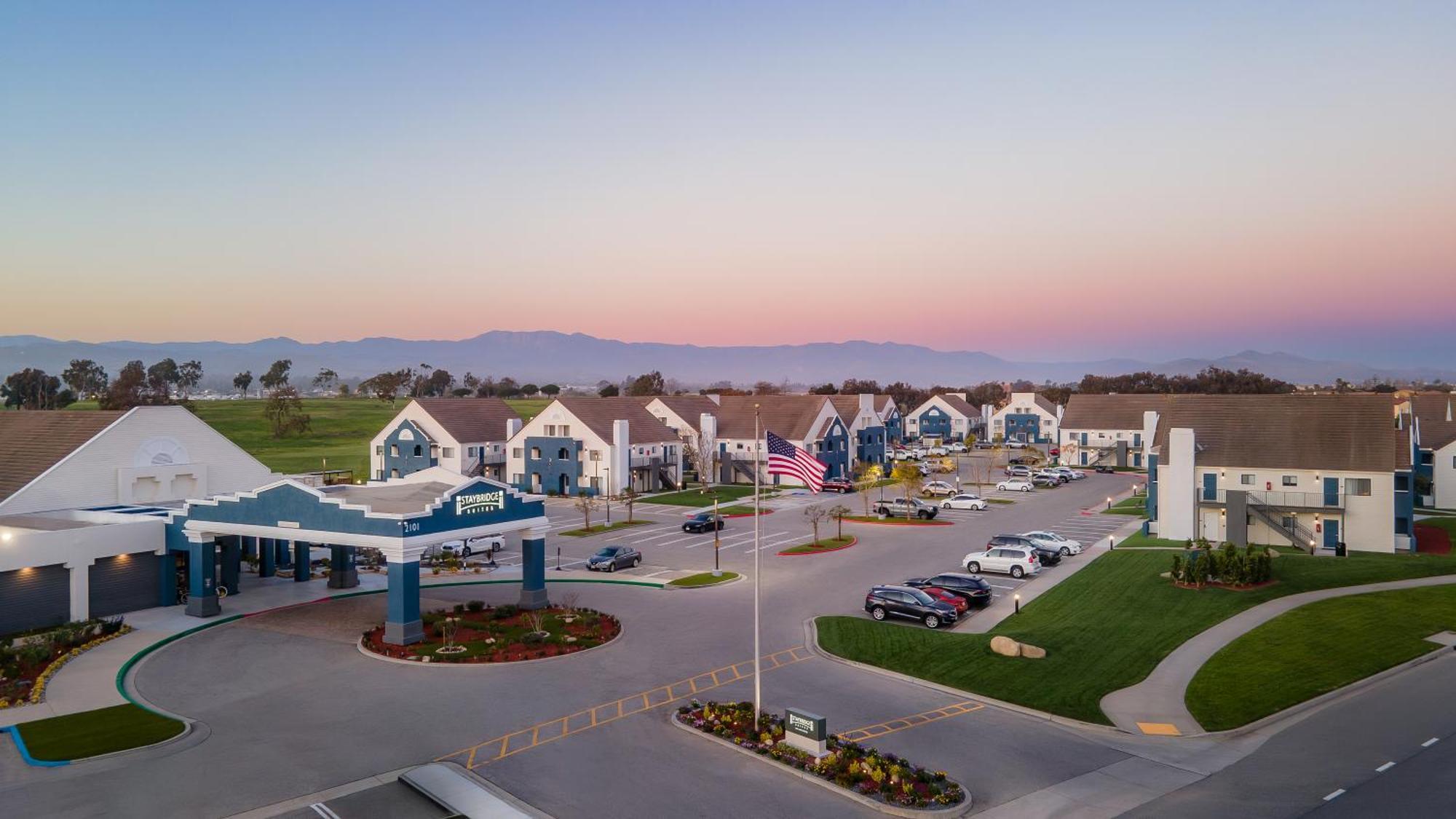 Staybridge Suites Oxnard - River Ridge By Ihg Exteriör bild