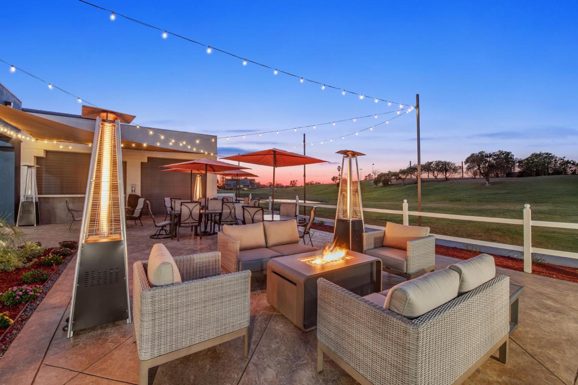 Staybridge Suites Oxnard - River Ridge By Ihg Exteriör bild